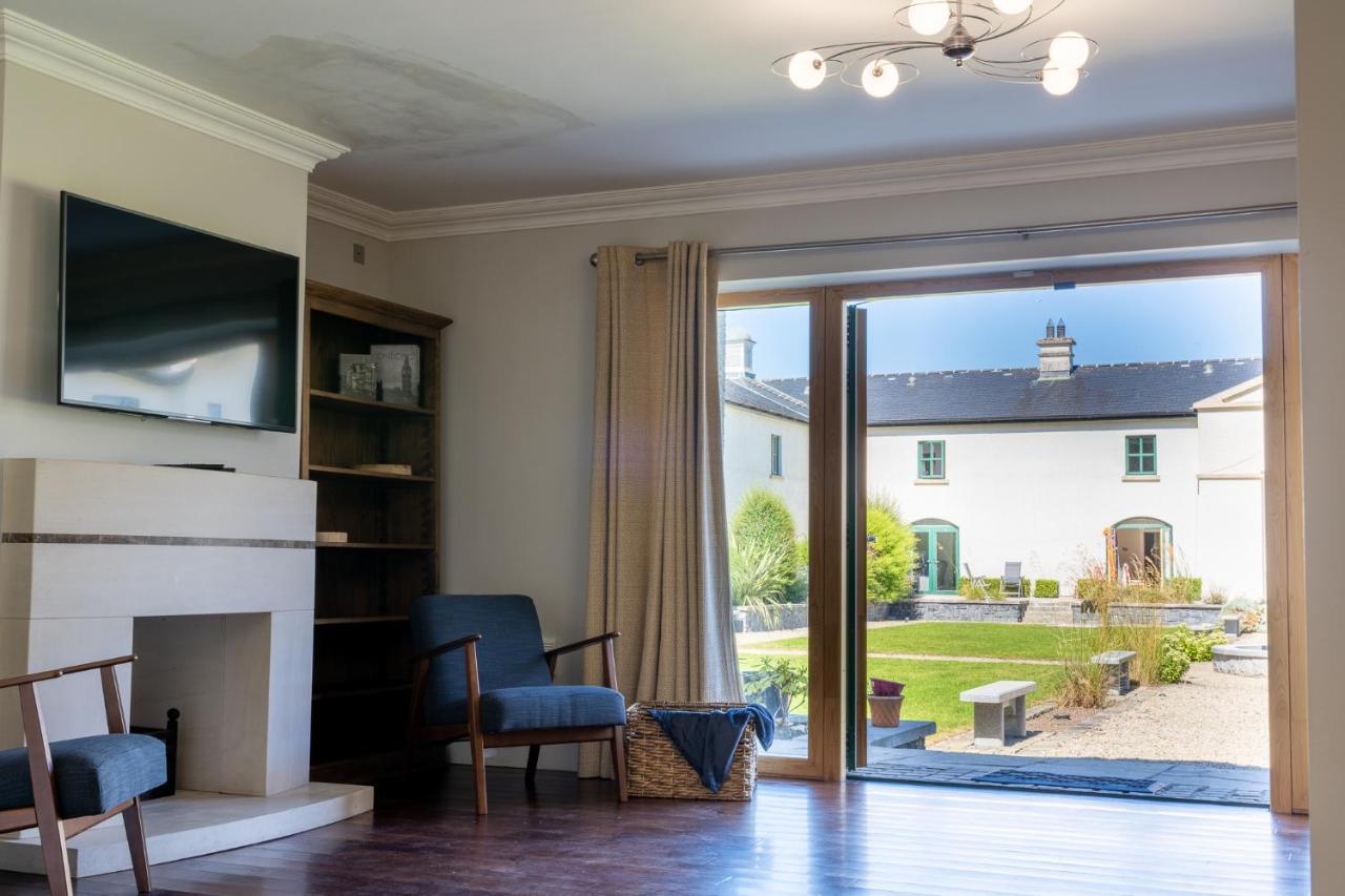 Escape Ordinary At Castle Hume Apartment Enniskillen Ngoại thất bức ảnh