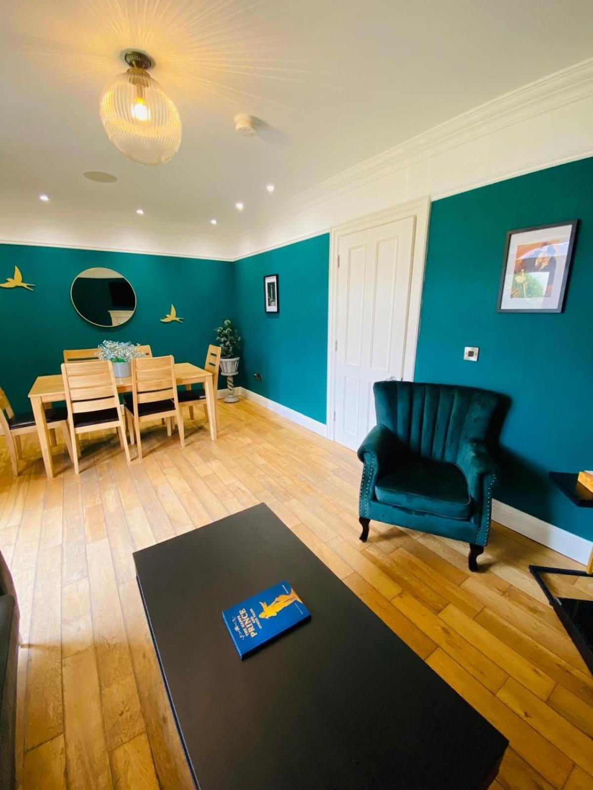 Escape Ordinary At Castle Hume Apartment Enniskillen Ngoại thất bức ảnh